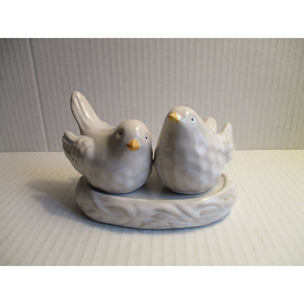 *Love Bird Doves Salt and Pepper Set Cream Ceramic w Nest Base